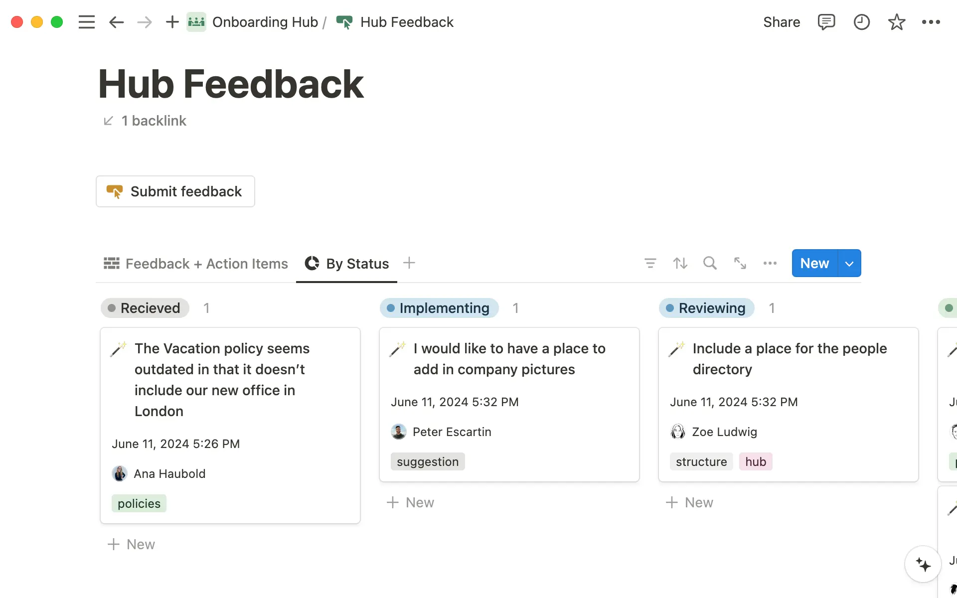 Una base de datos de opiniones y comentarios es una buena forma de recopilar solicitudes de la audiencia a medida que vayas expandiendo tu centro de conocimiento.